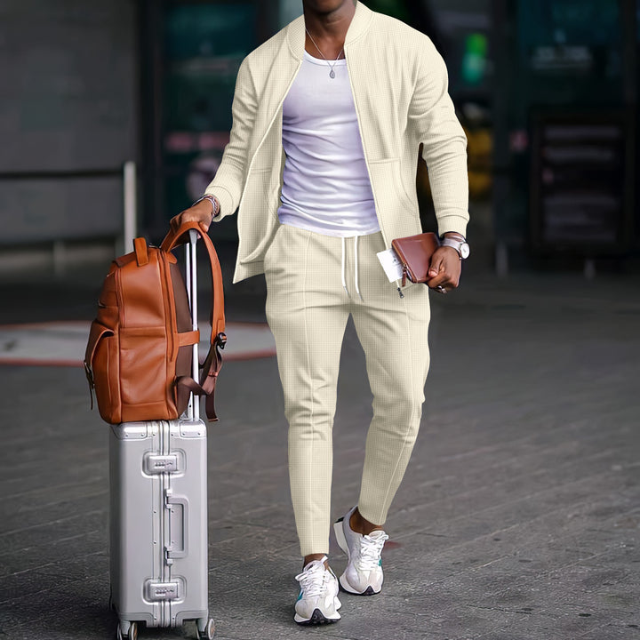 Men's sporty jogging set with a modern cut and breathable material Lune London
