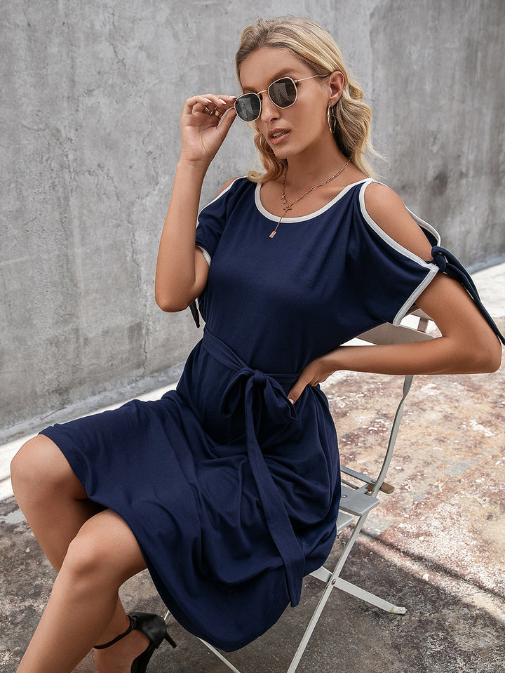 Casual midi dress for women with adjustable belt and bow details Lune London