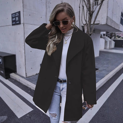 Trendy oversized coat for women with textured design Lune London