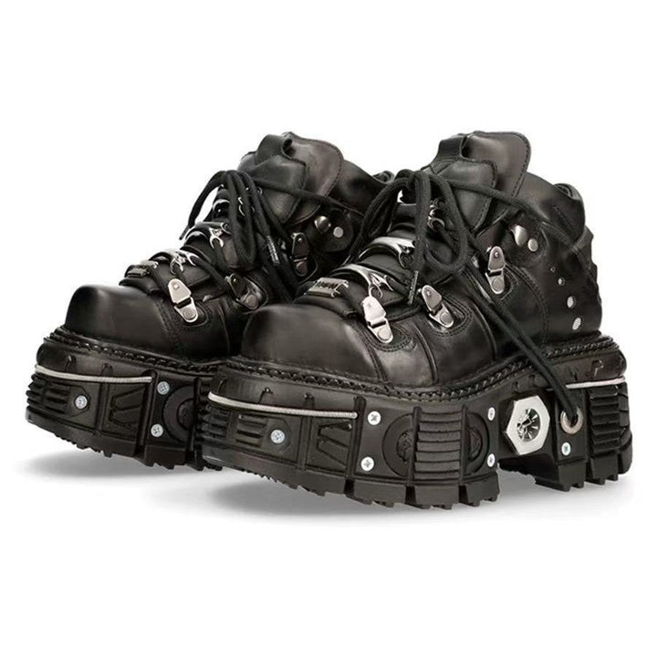 Women Stable High-Top Boots with Robust Rubber Sole Lune London