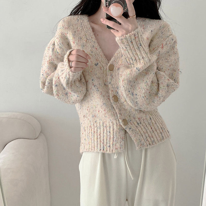 Cardigan en tricot épais et confortable pour femmes avec décolleté en V et boutons Chic & Stil