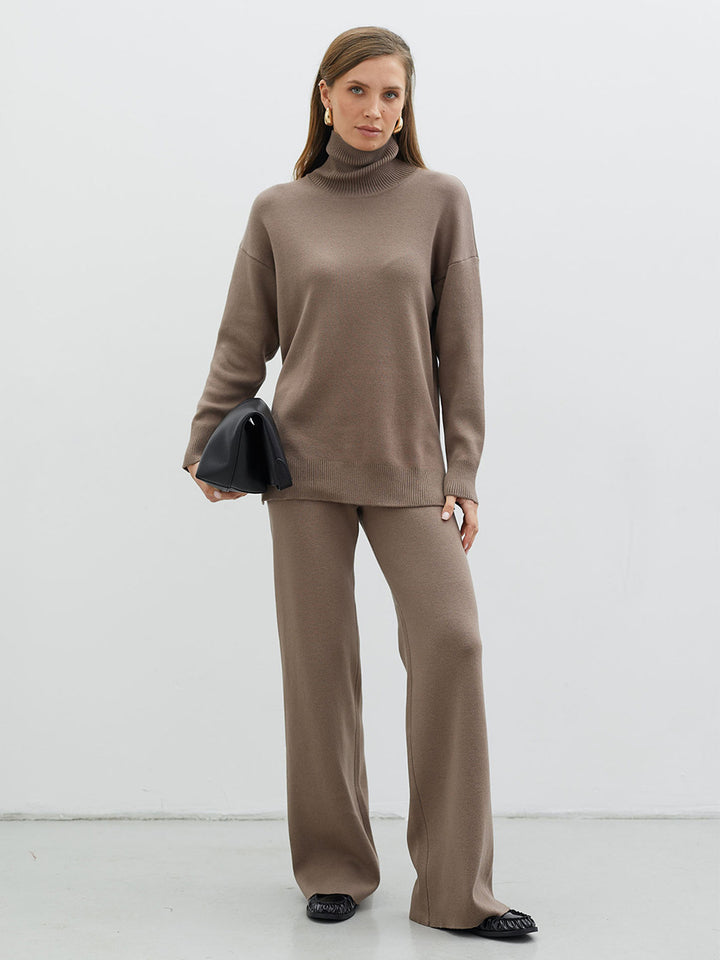 Modular knitted set for women with high collar and loose fit Lune London