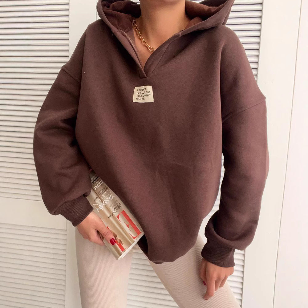 Comfortable hooded sweatshirt for women with a relaxed fit and high-quality materials Lune London