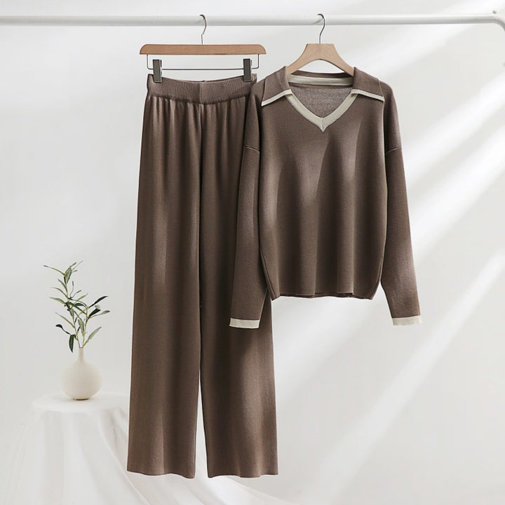 Comfortable knit lounge set for women with contrasting collar and wide leg Lune London