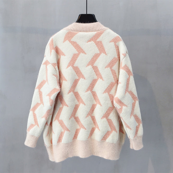 Women Thick Knit Cardigan with Modern Zigzag Pattern and Chic and Stylish Button Details