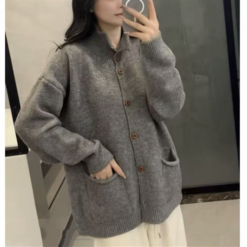 Cardigan féminin confortable avec poches modernes Chic & Stil