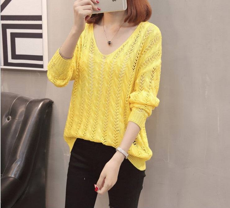Pull en tricot pour femmes avec un élégant décolleté en V et un motif ajouré décontracté Lune London