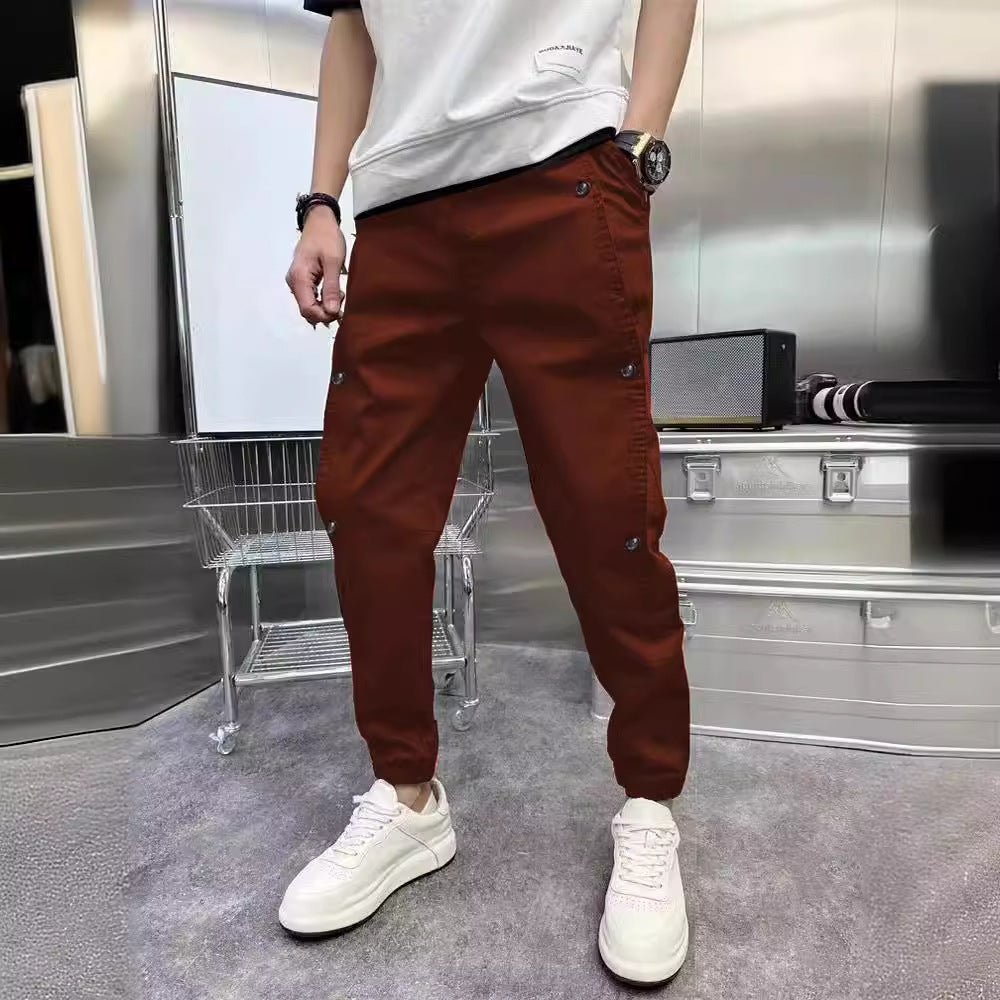 Trendy cargo pants for men with practical pockets and elastic waistband Lune London