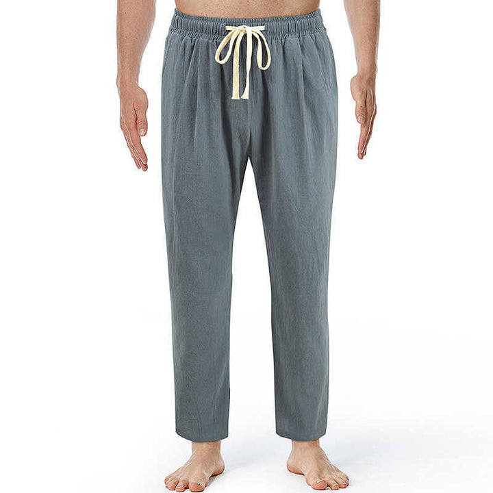 Casual men's pants made of breathable material Lune London