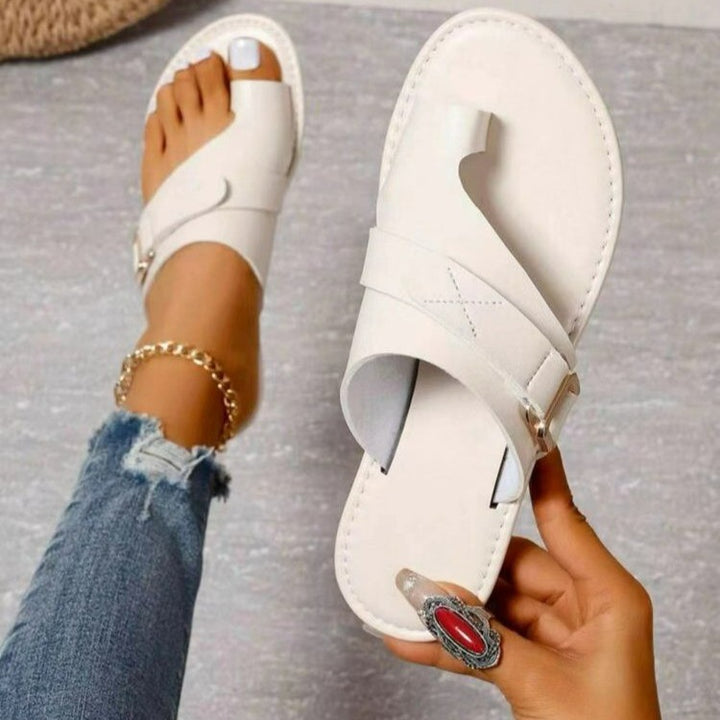 Women’s strap sandals with elastic strap and comfortable sole Lune London