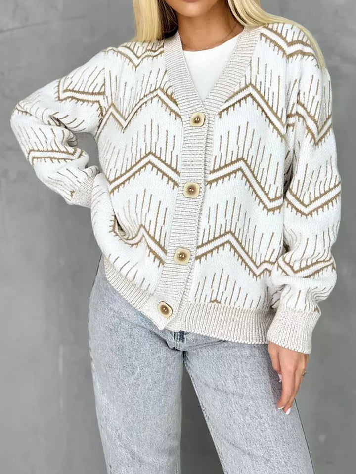 Veste en tricot pour femmes avec motif en zigzag et détails de boutons Chic & Stil