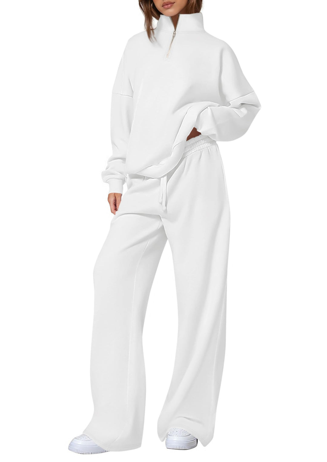 Casual sweatpants set for women with high collar and zipper Lune London