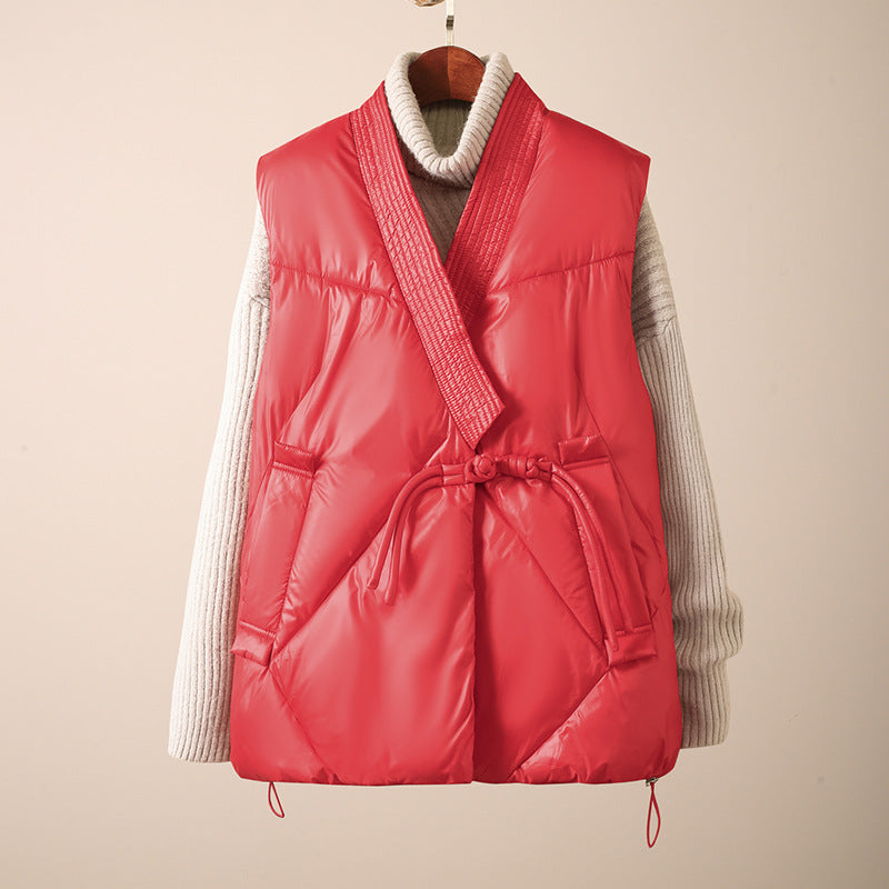 Stylish women's quilted vest with a trendy cut and practical drawstring waist Lune London