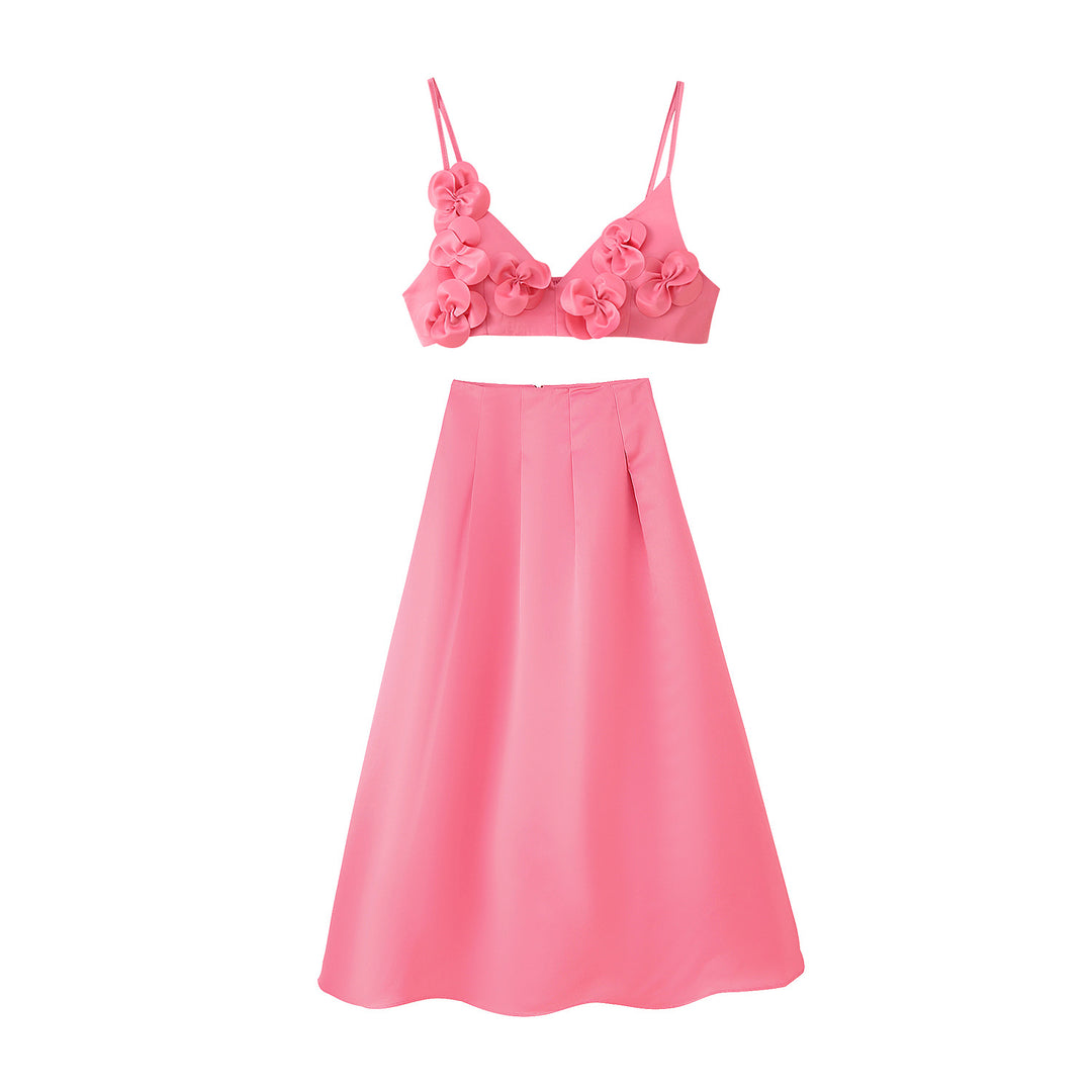 Fashionable women's set with floral details and flared skirt Lune London