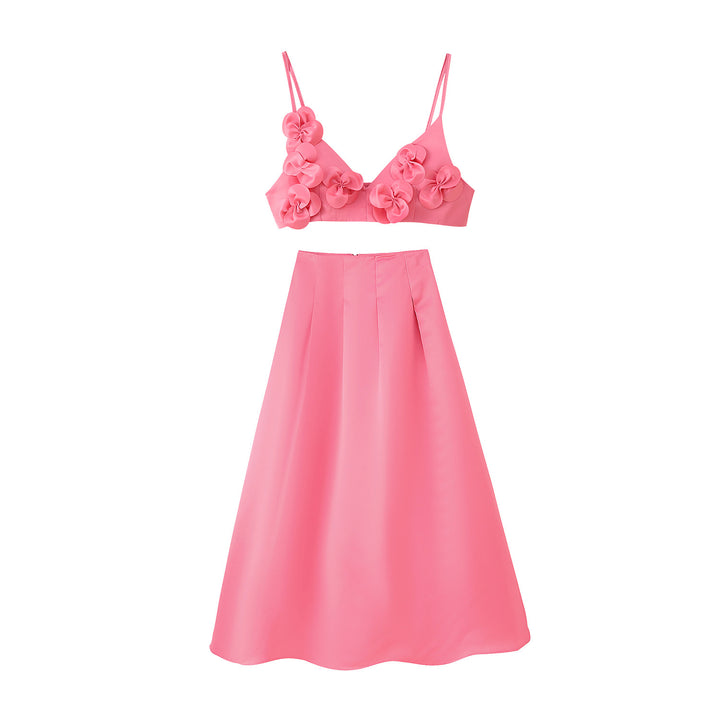 Fashionable women's set with floral details and flared skirt Lune London