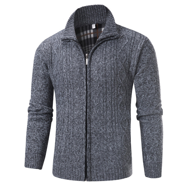 Trendy knitted sweater for men with a high collar Lune London