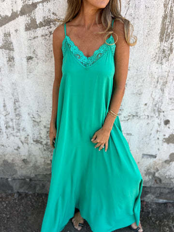 Lune London Elegant maxi dress with lace for women