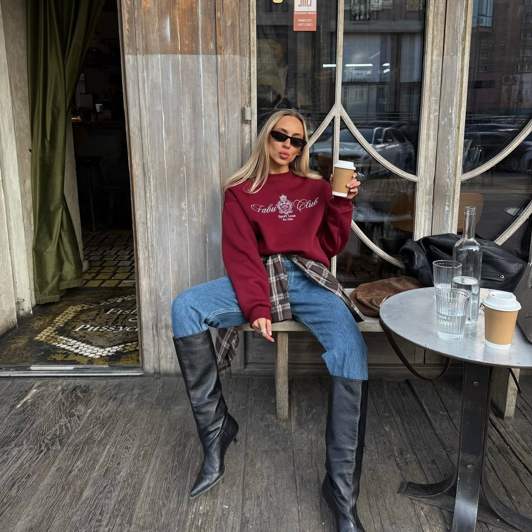 Sweatshirt pour femmes au design à la fois sportif et luxueux avec logo stylé Chic & Stil