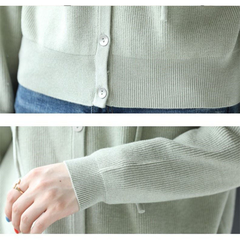 Cardigan décontracté pour femmes avec capuche et fermeture à bouton Chic & Stil
