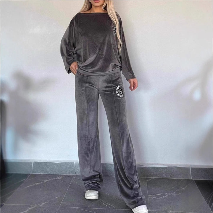Ensemble décontracté en velours pour femme avec coupe douce Chic & Stil