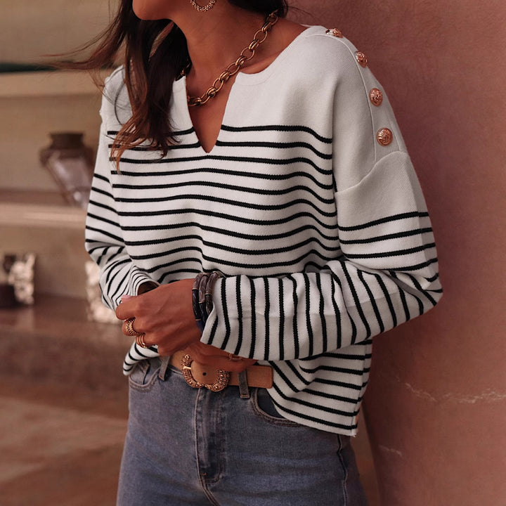 Trendy women's sweater with wide stripes and elegant button details Lune London