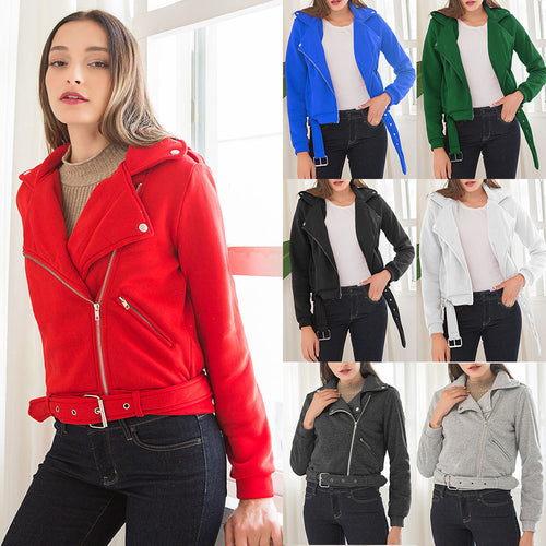 Chic and bold leather jacket for ladies with zipper closure and practical pockets Lune London