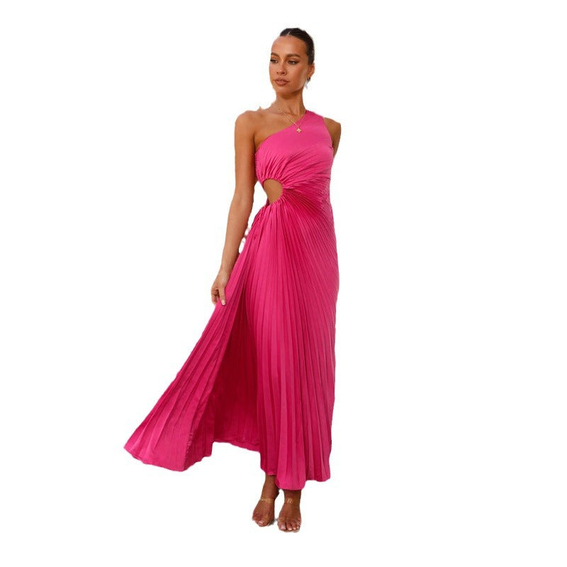 Maxi pleated dress for women with asymmetrical neckline and side slit Chic & Stil
