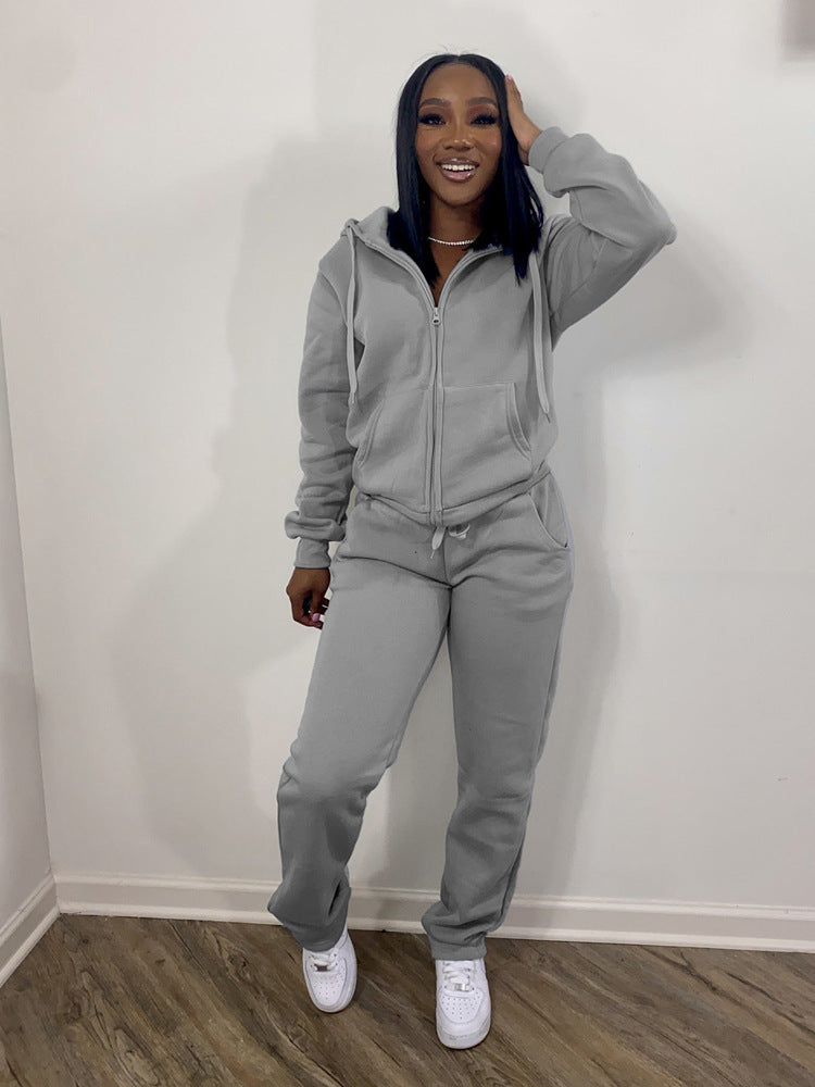 Women’s sporty leisure suit set with full zip Chic & Stil
