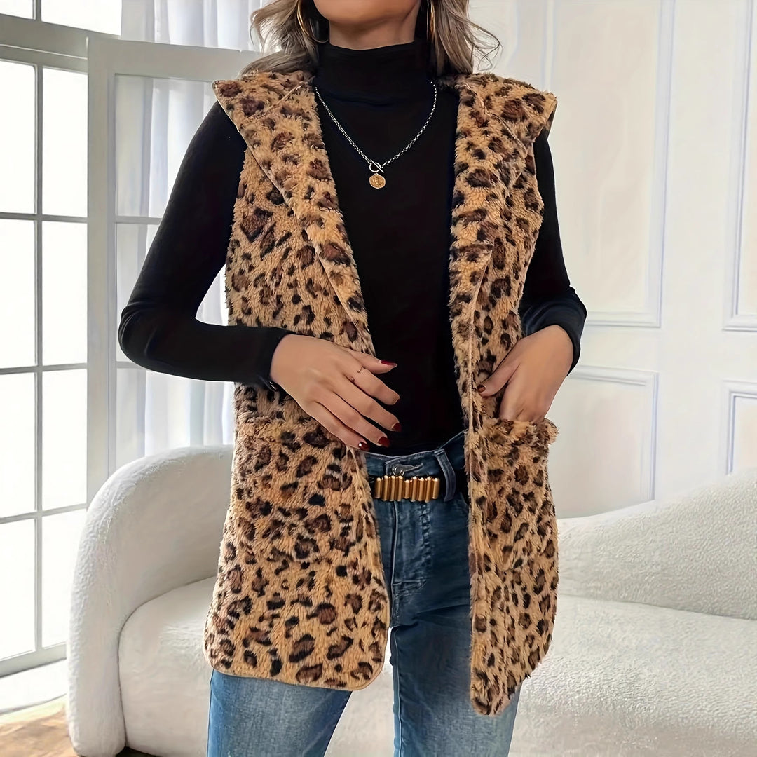 Ladies comfortable jacket with hood and leopard print Lune London