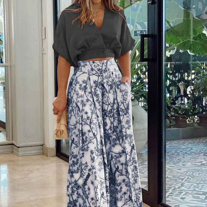 Top court élégant pour femmes avec des manches larges et un pantalon taille haute Chic & Stil
