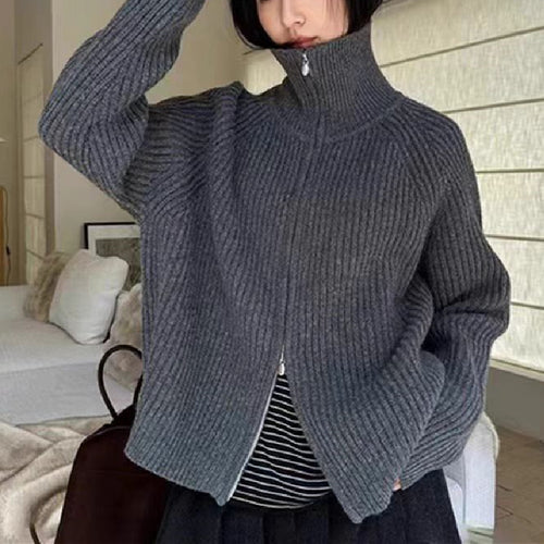 Gilet pour femmes avec fermeture éclair attachée et coupe oversized Chic & Stil