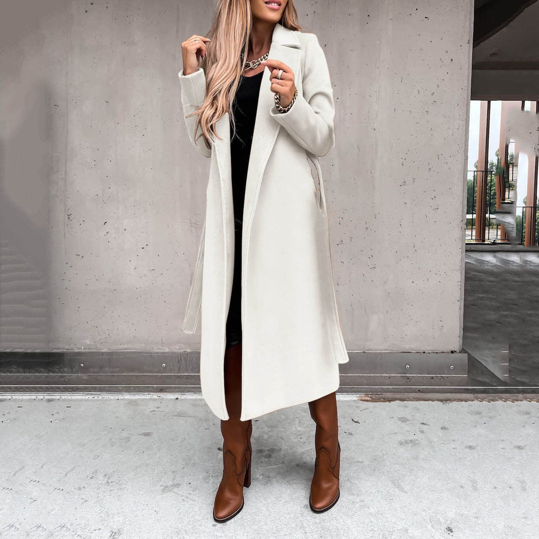 Elegant and warm wool coat for women Lune London