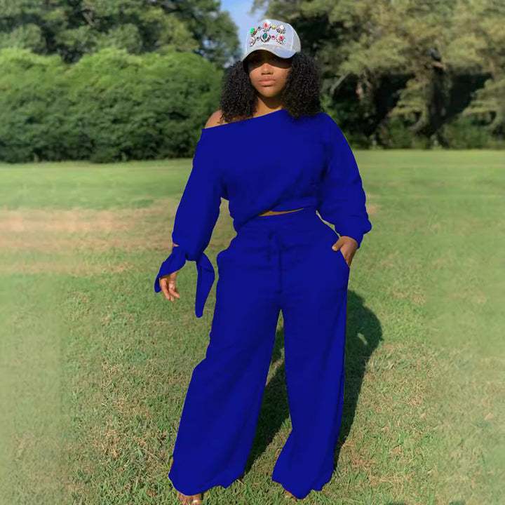 Two-piece casual set for women with a loose fit and off-shoulder design Lune London
