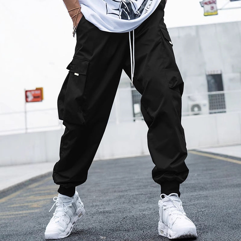 Men's wide-leg cargo pants with practical pockets Lune London