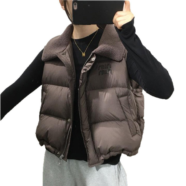 Women's trendy quilted vest with large collar and practical pockets Lune London