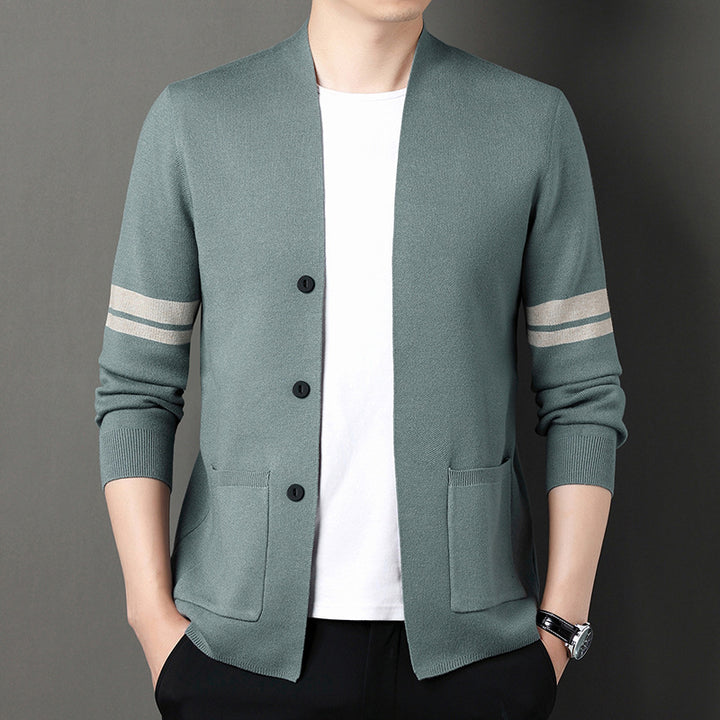 Fashionable knitted men's jacket with elegant buttons and practical pockets Lune London