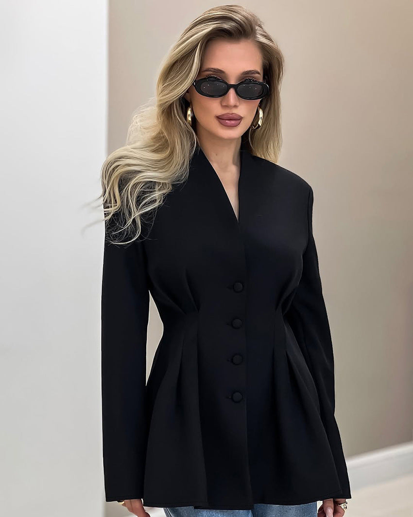Veste élégante pour femmes avec coupe ajustée et détails de boutons Chic & Stil