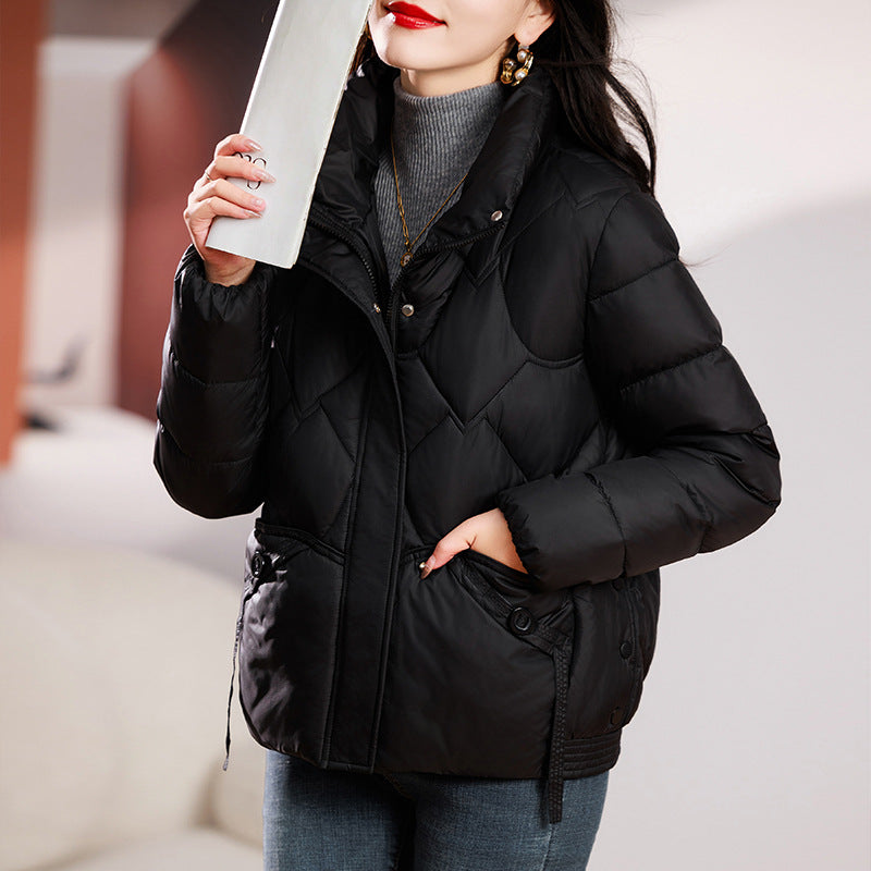 Ladies short quilted jacket with hood and practical pockets Lune London