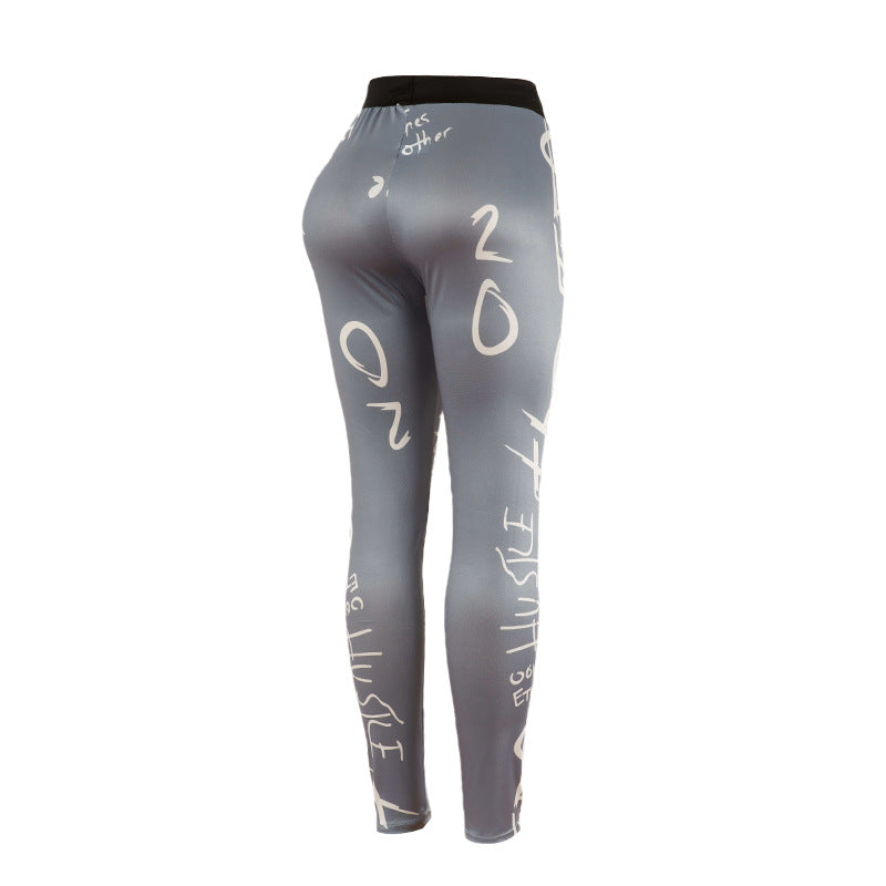 Chic leggings and stylish graphic print for women