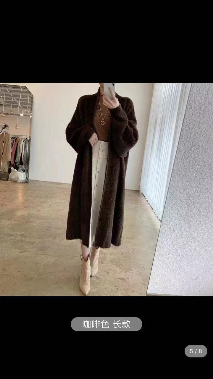 Manteau long pour femmes en matériau confortable avec une coupe ouverte Chic & Stil