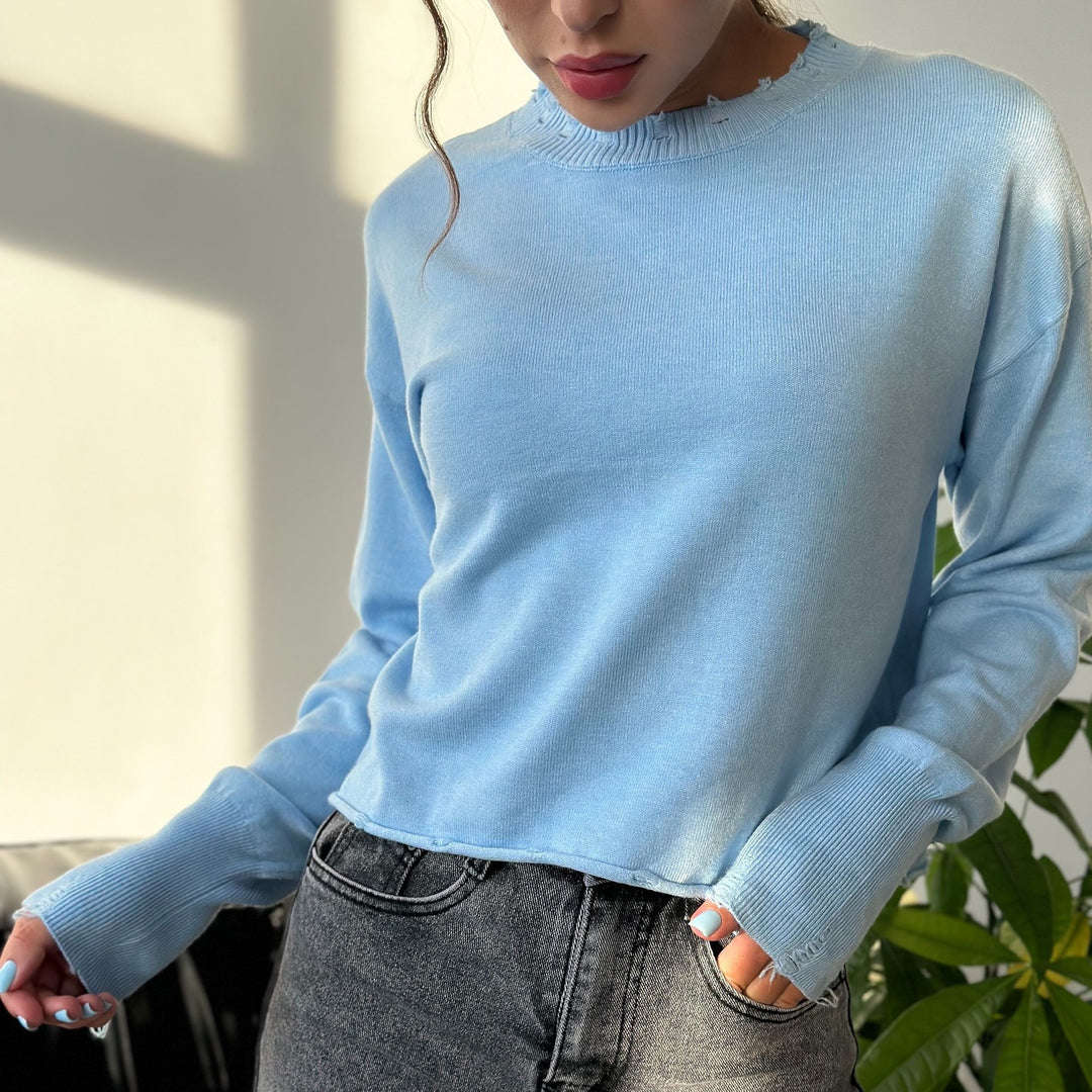 Casual sweater for women with a modern ribbed collar and trendy rip details Lune London