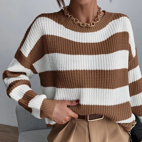 Casual knit sweater for women with a modern waffle pattern Lune London