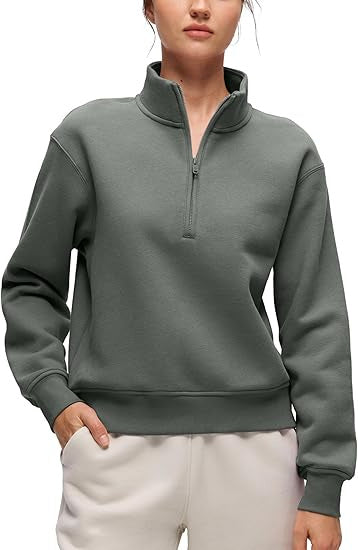 Pull en fleece sportif pour femmes avec col montant Chic & Stil