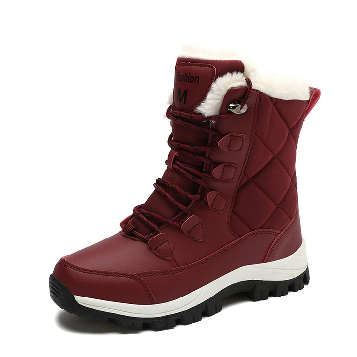 Insulated winter boots for women with non-slip sole and cozy lining Lune London