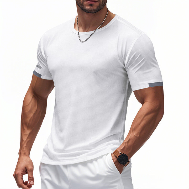 Functional t-shirt for men with breathable design and reflective details Lune London