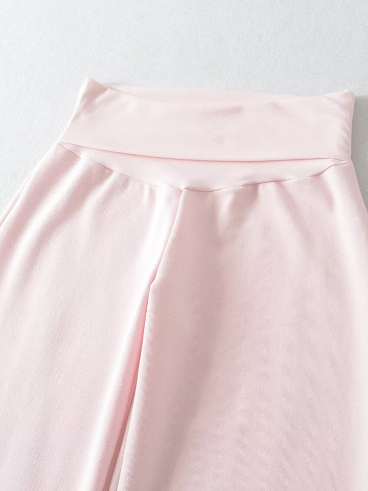 Loose-fitting jogger pants for women with high waist and soft texture Lune London