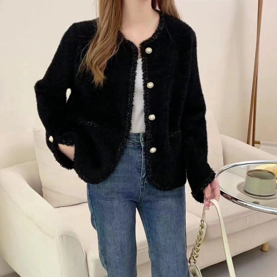 Boucle jacket for women with elegant pearl buttons Lune London