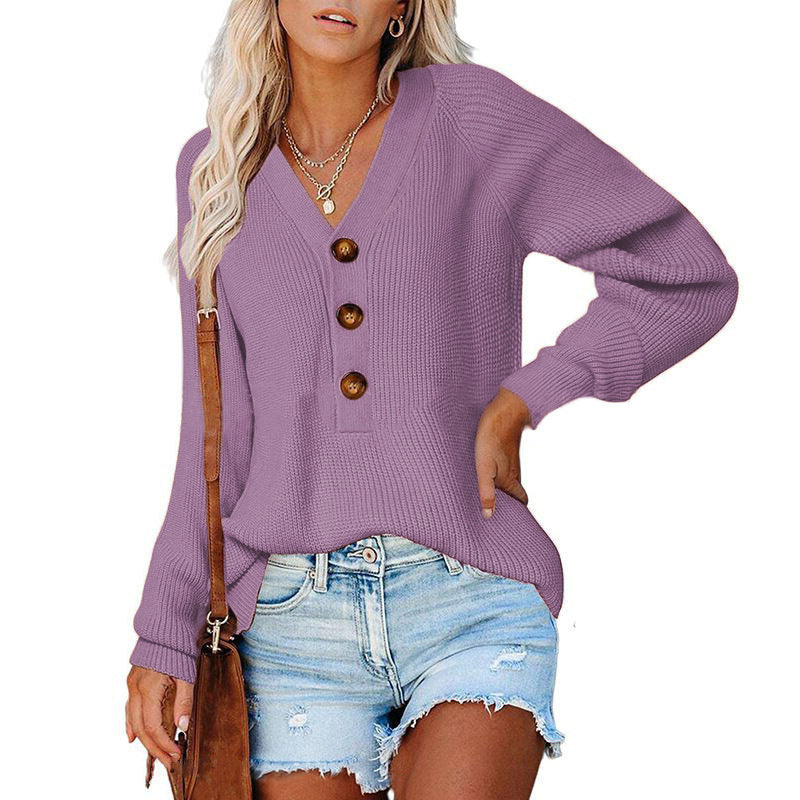 Women's cashmere sweater with V-neck and large wooden buttons Lune London
