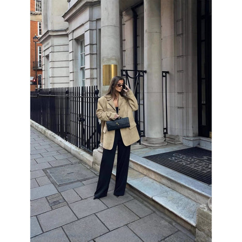 Oversized blazer jacket for women with a casual fit and deep pockets Lune London