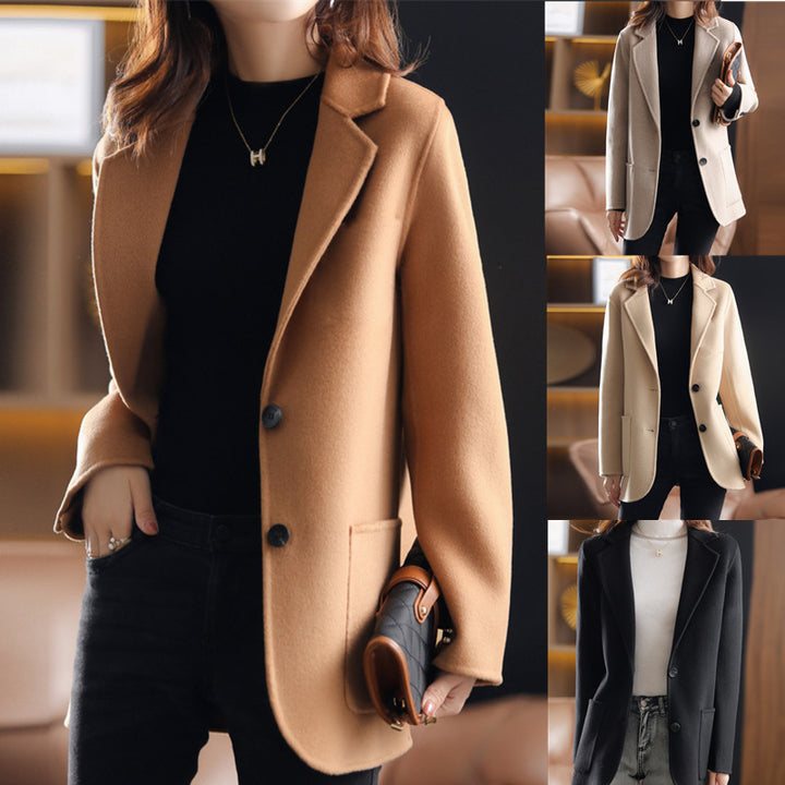 Ladies elegant wool blazer with practical pockets Lune London